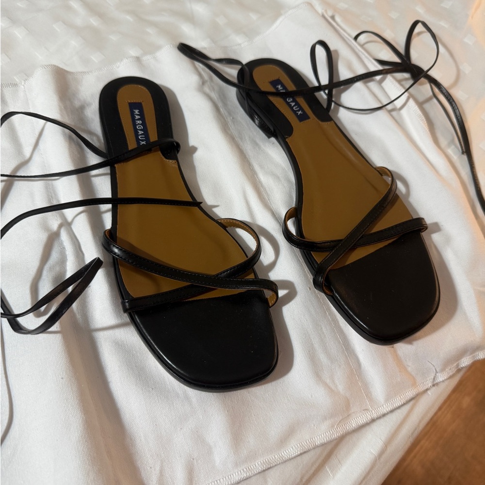 Margaux Black Sandals Sleek and Stylish